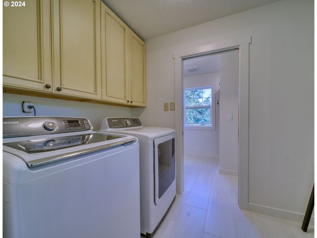 75401 CLATSKANIE VALLEY Dr, Clatskanie, OR 97016