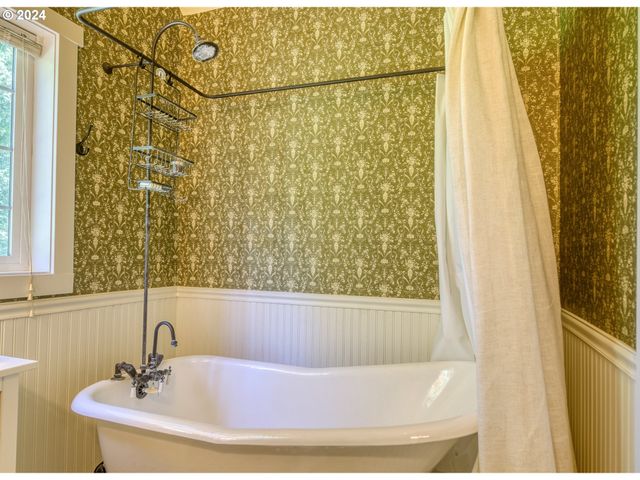 75401 CLATSKANIE VALLEY Dr, Clatskanie, OR 97016