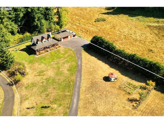 75401 CLATSKANIE VALLEY Dr, Clatskanie, OR 97016