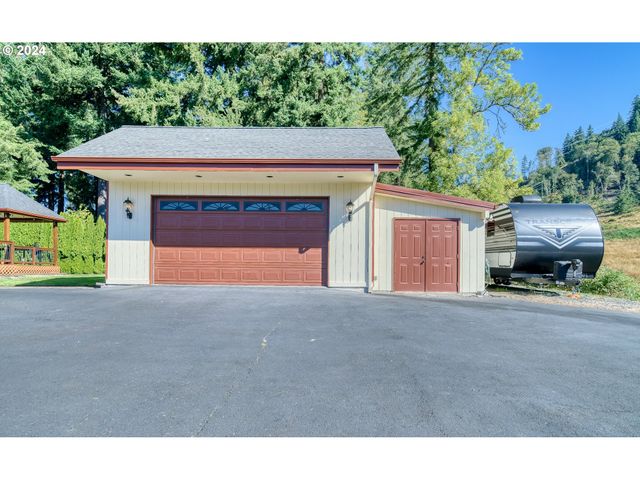 75401 CLATSKANIE VALLEY Dr, Clatskanie, OR 97016