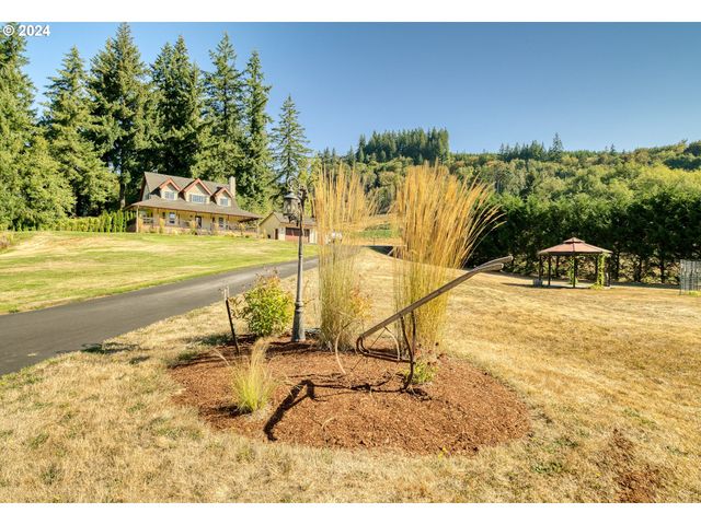75401 CLATSKANIE VALLEY Dr, Clatskanie, OR 97016
