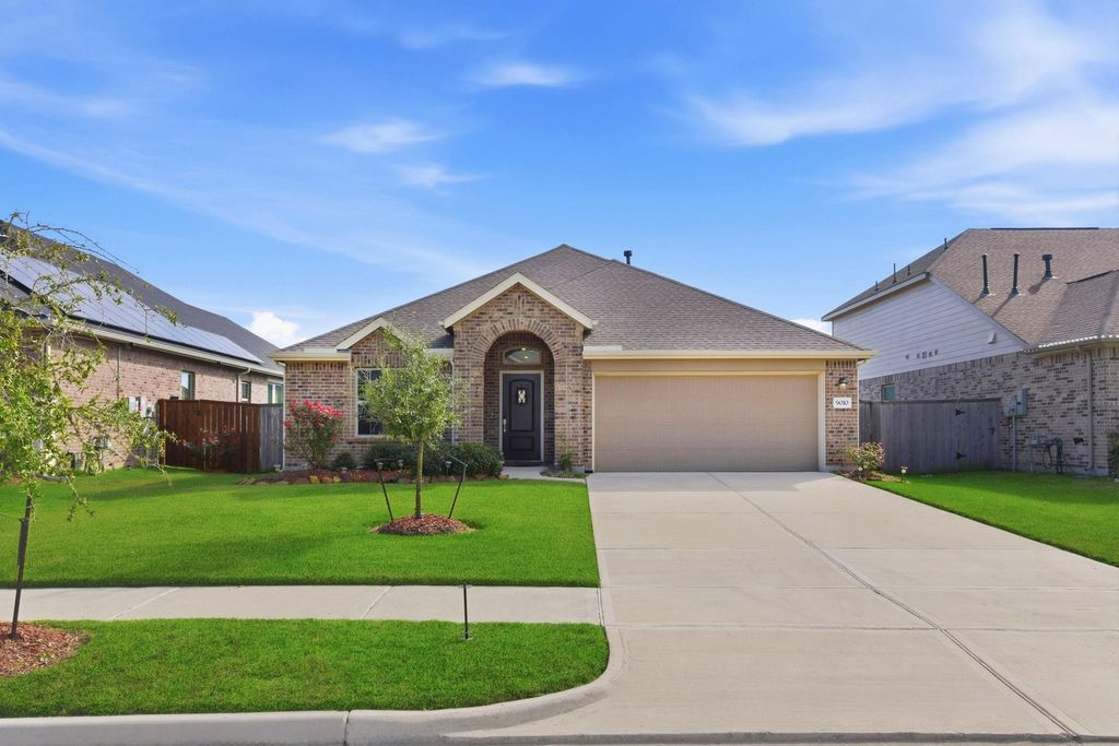 9010 Brazos Drive, Baytown, TX 77521