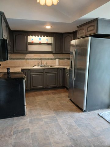 313 S Sutphin Street, Middletown, OH 45044