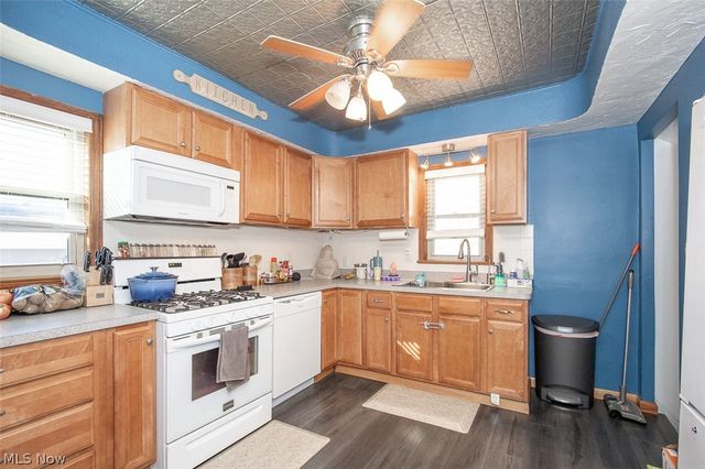 903 North Avenue, Cleveland, OH 44134