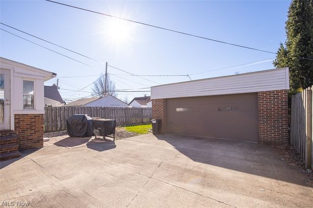 903 North Avenue, Cleveland, OH 44134