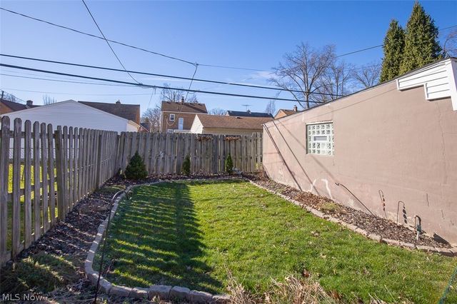 903 North Avenue, Cleveland, OH 44134