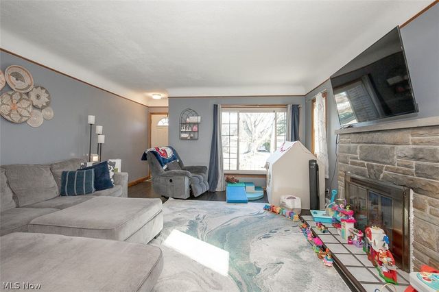 903 North Avenue, Cleveland, OH 44134