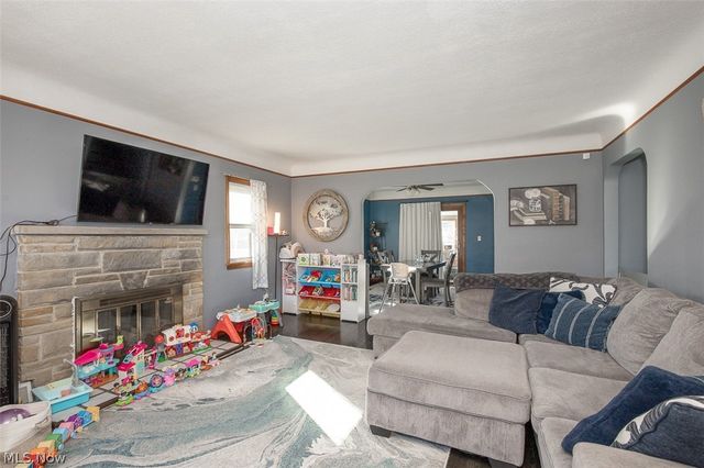 903 North Avenue, Cleveland, OH 44134