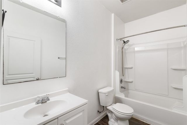 835 Coffee Mill Creek Lane, Rosenberg, TX 77471