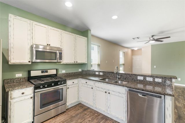 835 Coffee Mill Creek Lane, Rosenberg, TX 77471