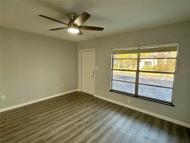 1860 PHILLIPPI SHORES DRIVE 2B, Sarasota, FL 34231