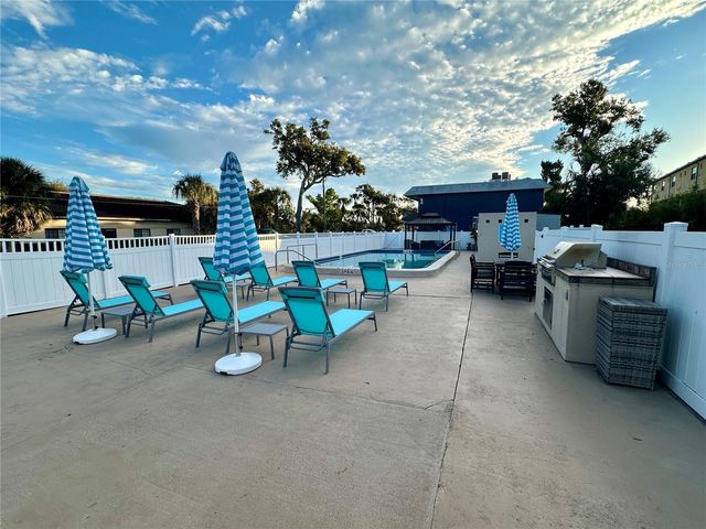 1860 PHILLIPPI SHORES DRIVE 2B, Sarasota, FL 34231