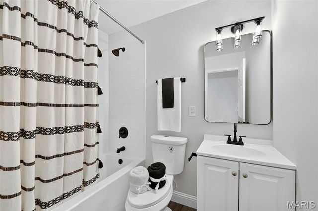 732 Hubert Drive, St Louis, MO 63125