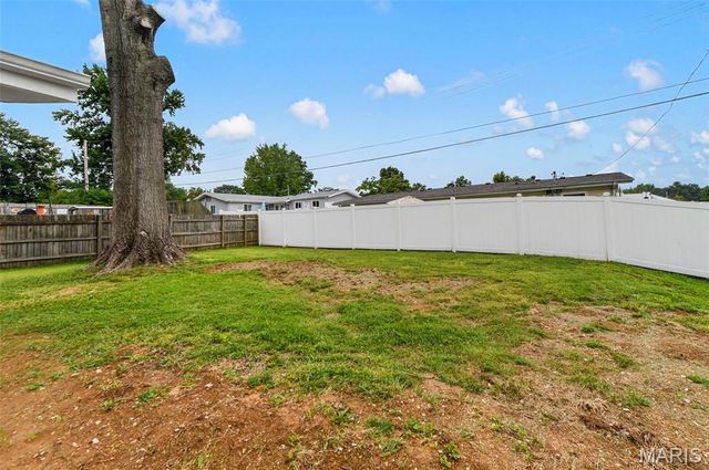 732 Hubert Drive, St Louis, MO 63125