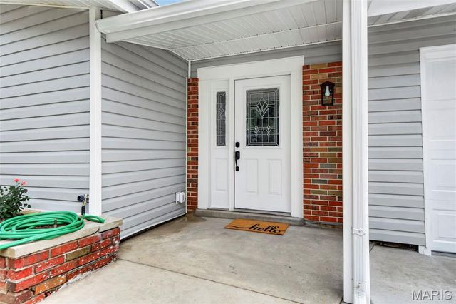 732 Hubert Drive, St Louis, MO 63125