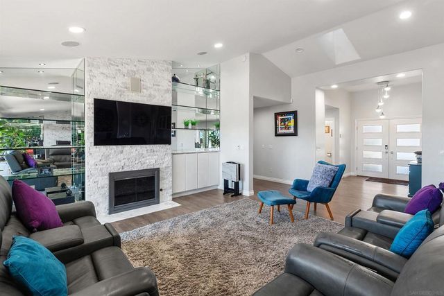 1427 Buckskin Dr, Escondido, CA 92029