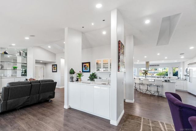 1427 Buckskin Dr, Escondido, CA 92029