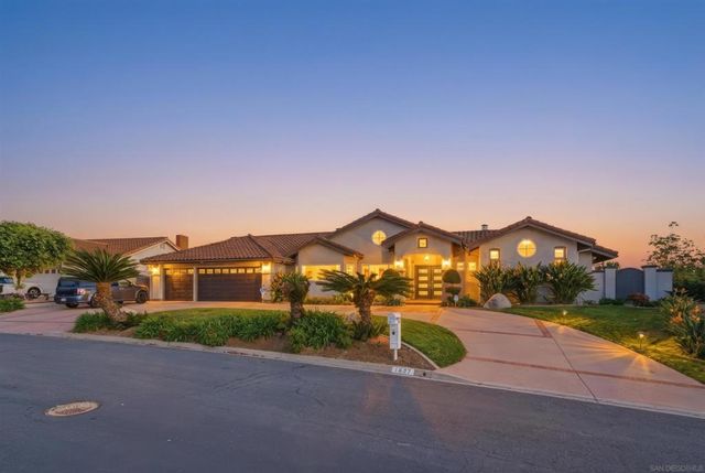 1427 Buckskin Dr, Escondido, CA 92029