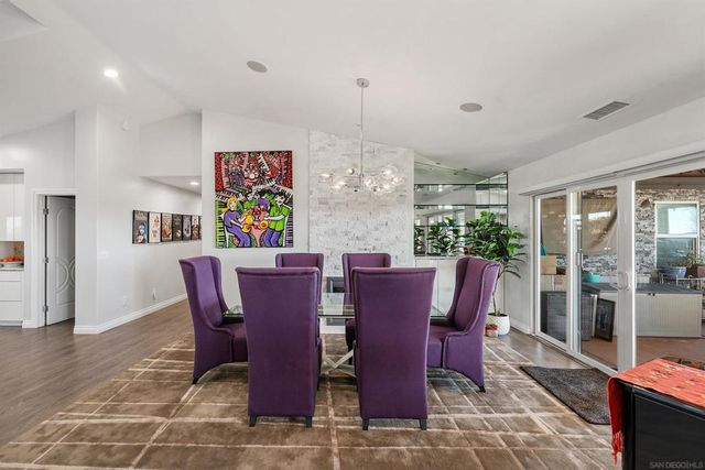 1427 Buckskin Dr, Escondido, CA 92029