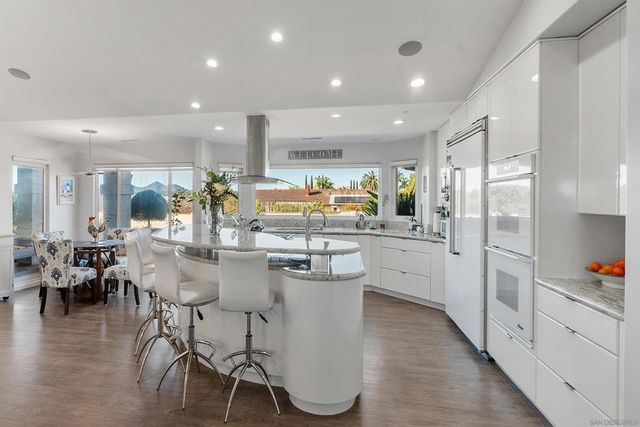 1427 Buckskin Dr, Escondido, CA 92029