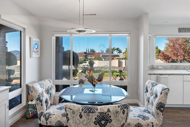 1427 Buckskin Dr, Escondido, CA 92029