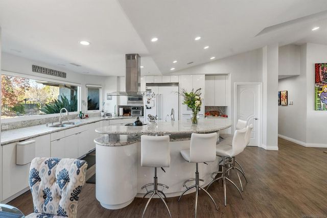 1427 Buckskin Dr, Escondido, CA 92029