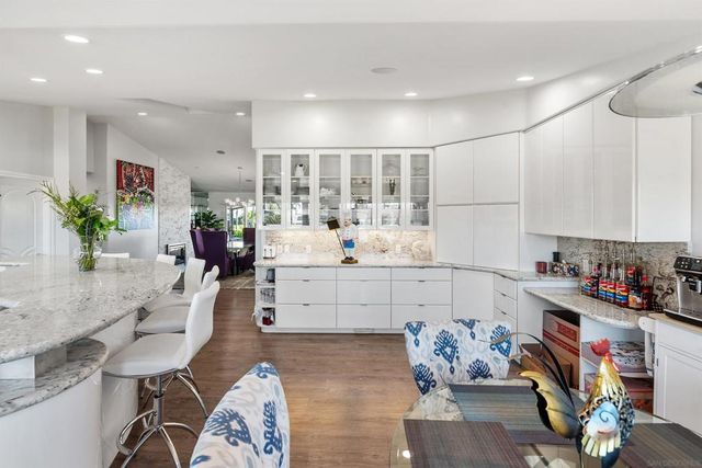 1427 Buckskin Dr, Escondido, CA 92029