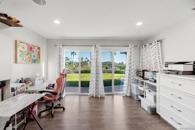 1427 Buckskin Dr, Escondido, CA 92029