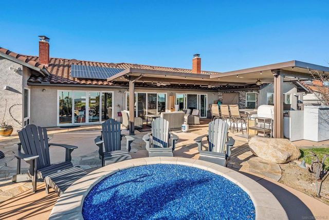 1427 Buckskin Dr, Escondido, CA 92029