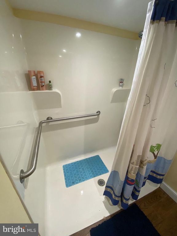Image 21 of property listing at 20805 SEVERN RD, Ewell, MD 21824