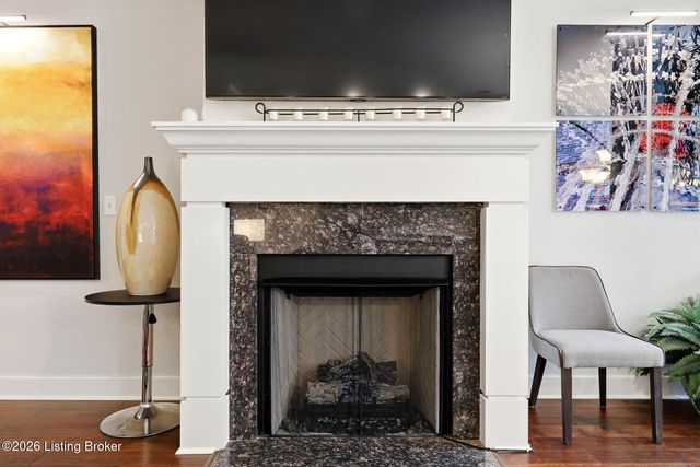 324 E Main St 219, Louisville, KY 40202