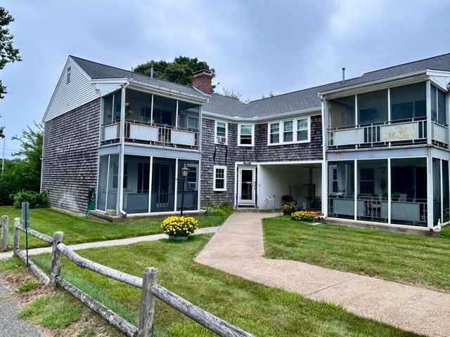 221 Upper County Road UNIT 106, Dennis Port, MA 02639