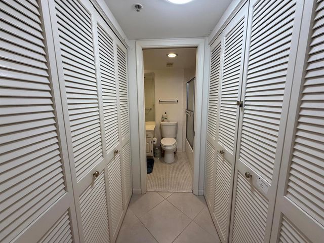 7738 Lakeside Boulevard 373, Boca Raton, FL 33434