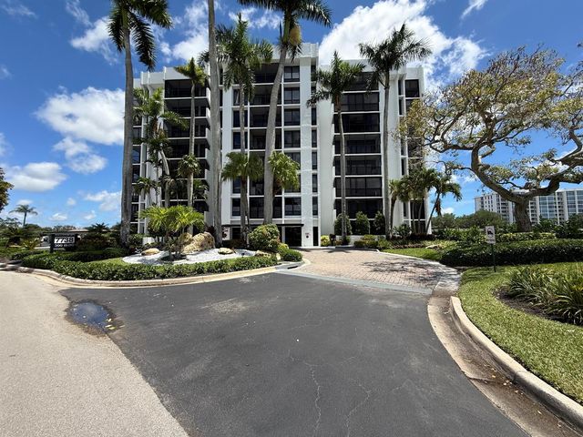 7738 Lakeside Boulevard 373, Boca Raton, FL 33434