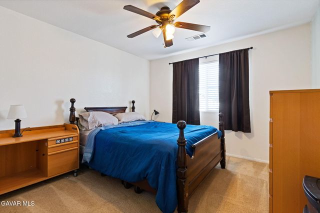 43711 47th St W, Lancaster, CA 93536