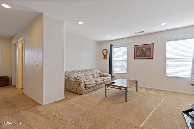 43711 47th St W, Lancaster, CA 93536