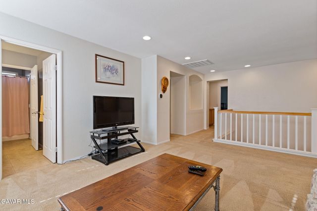 43711 47th St W, Lancaster, CA 93536