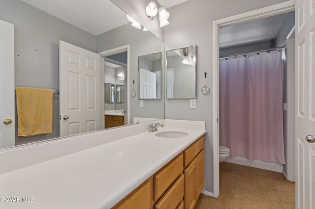 43711 47th St W, Lancaster, CA 93536