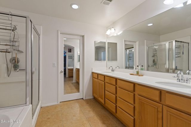 43711 47th St W, Lancaster, CA 93536