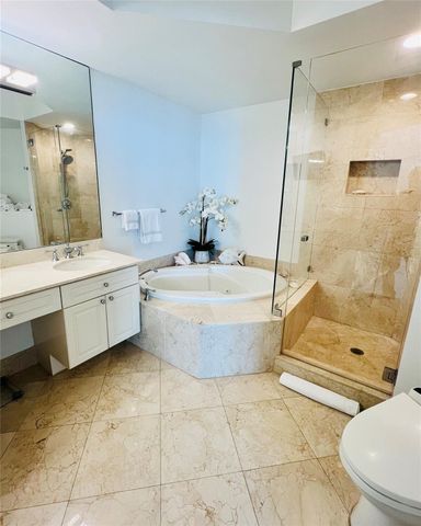 111 SE 8th Avenue 905, Fort Lauderdale, FL 33301