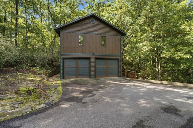 39 Brenary Drive, Lakemont, GA 30552