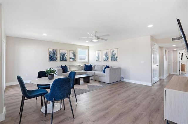 2518 AVENUE B, Bradenton Beach, FL 34217