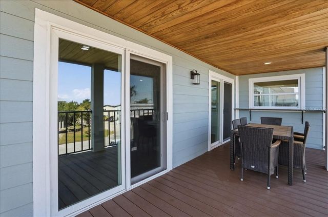 2518 AVENUE B, Bradenton Beach, FL 34217