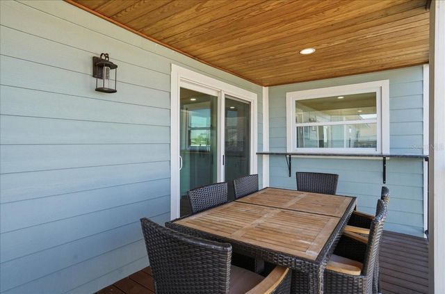 2518 AVENUE B, Bradenton Beach, FL 34217