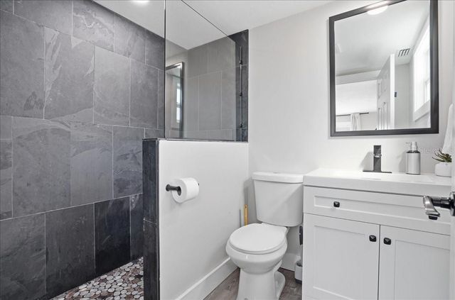 2518 AVENUE B, Bradenton Beach, FL 34217