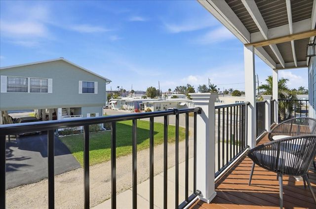 2518 AVENUE B, Bradenton Beach, FL 34217