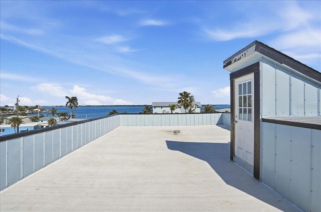 2518 AVENUE B, Bradenton Beach, FL 34217