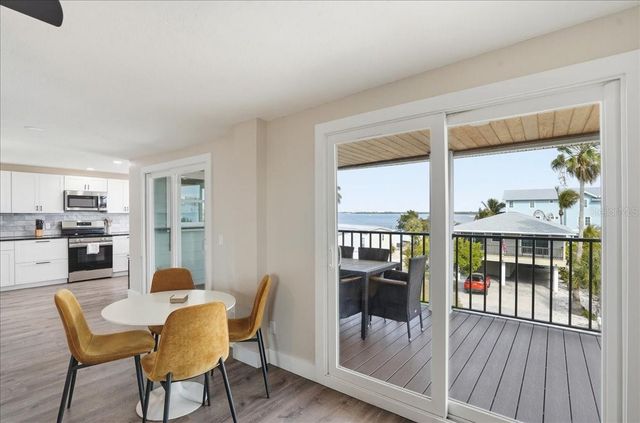 2518 AVENUE B, Bradenton Beach, FL 34217