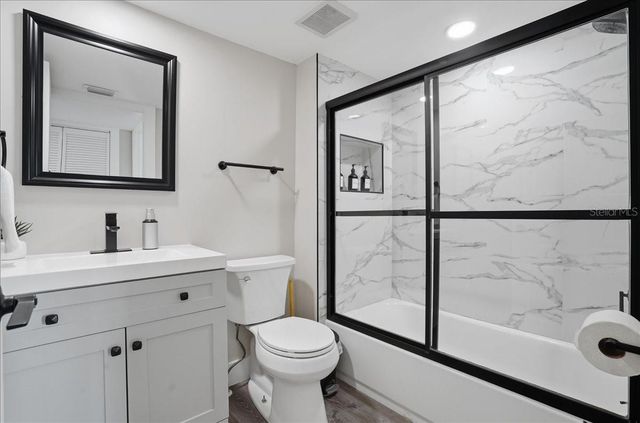 2518 AVENUE B, Bradenton Beach, FL 34217