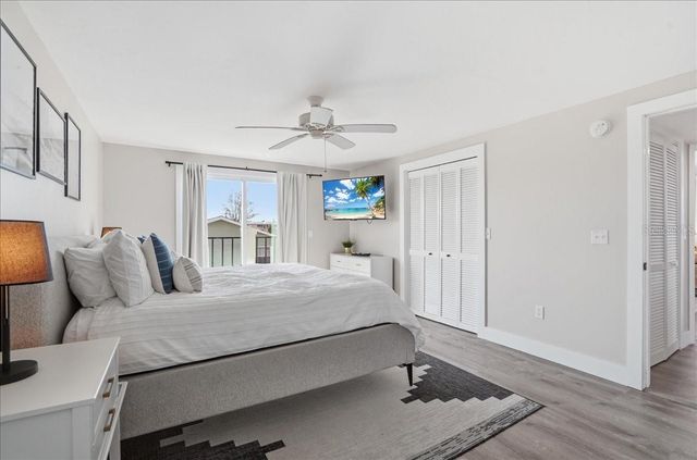 2518 AVENUE B, Bradenton Beach, FL 34217